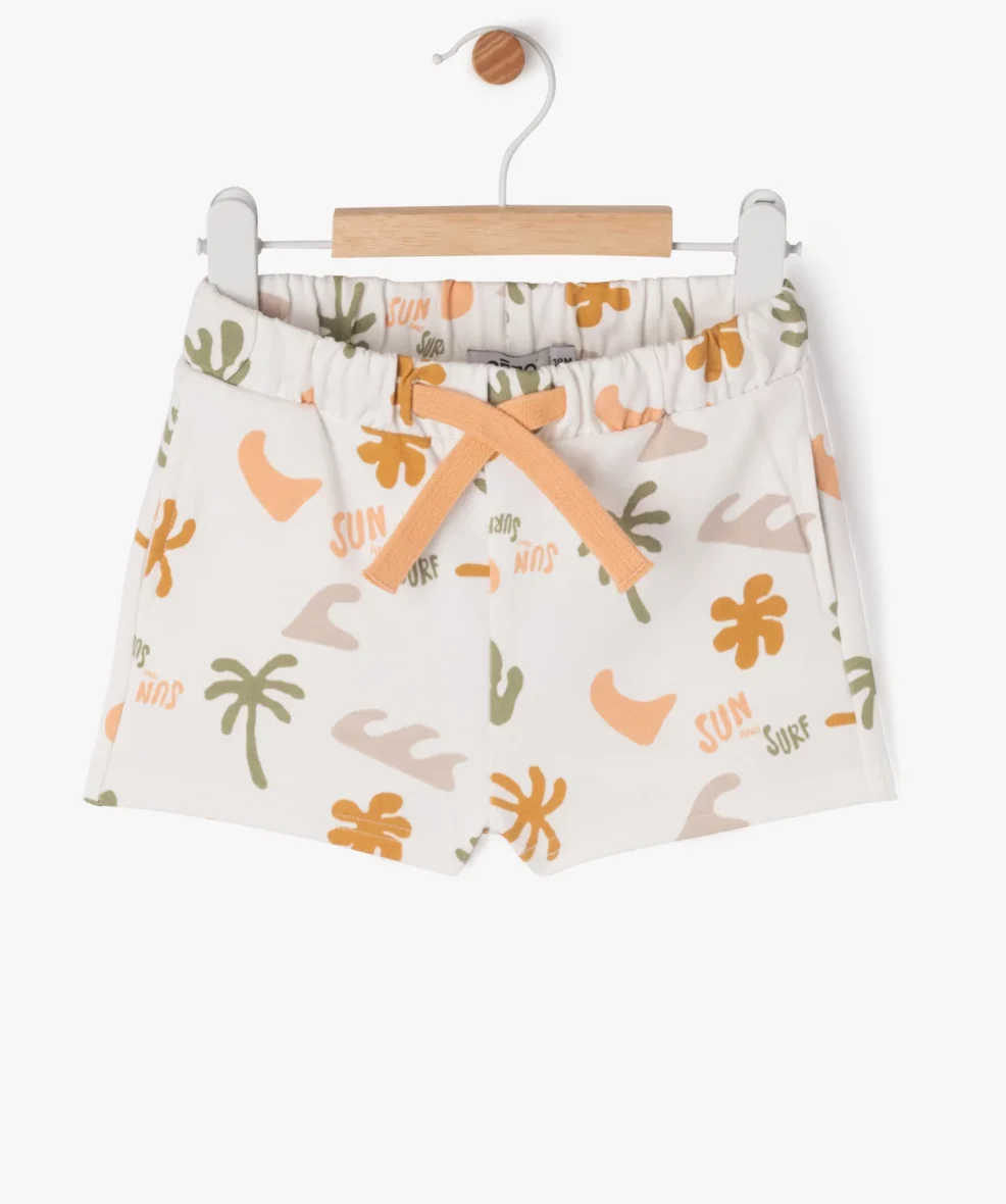 Short en maille à motifs estivaux